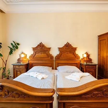 Zlaty Pelikan Apartment *